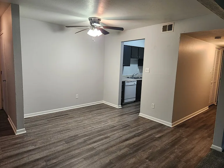Foxfire West Apartments — Photo 78