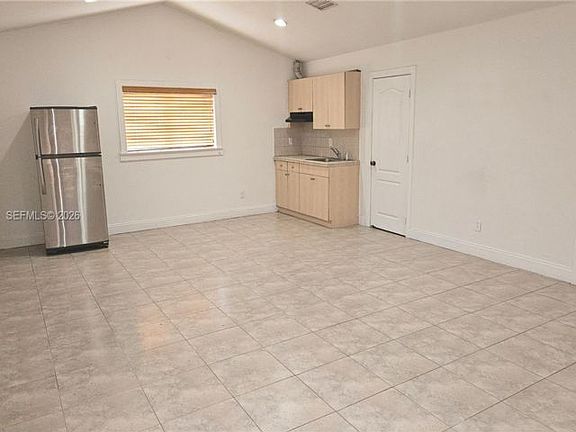 3rd image of 10351 SW 49th St
