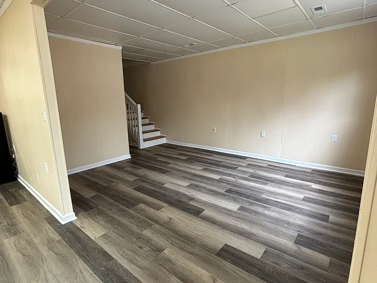 204 Alethia St — Photo 9