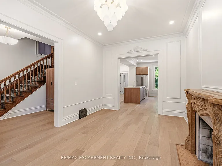 131 Markland St — Photo 23