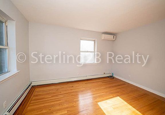 5th image of 20-62 26th St #2L