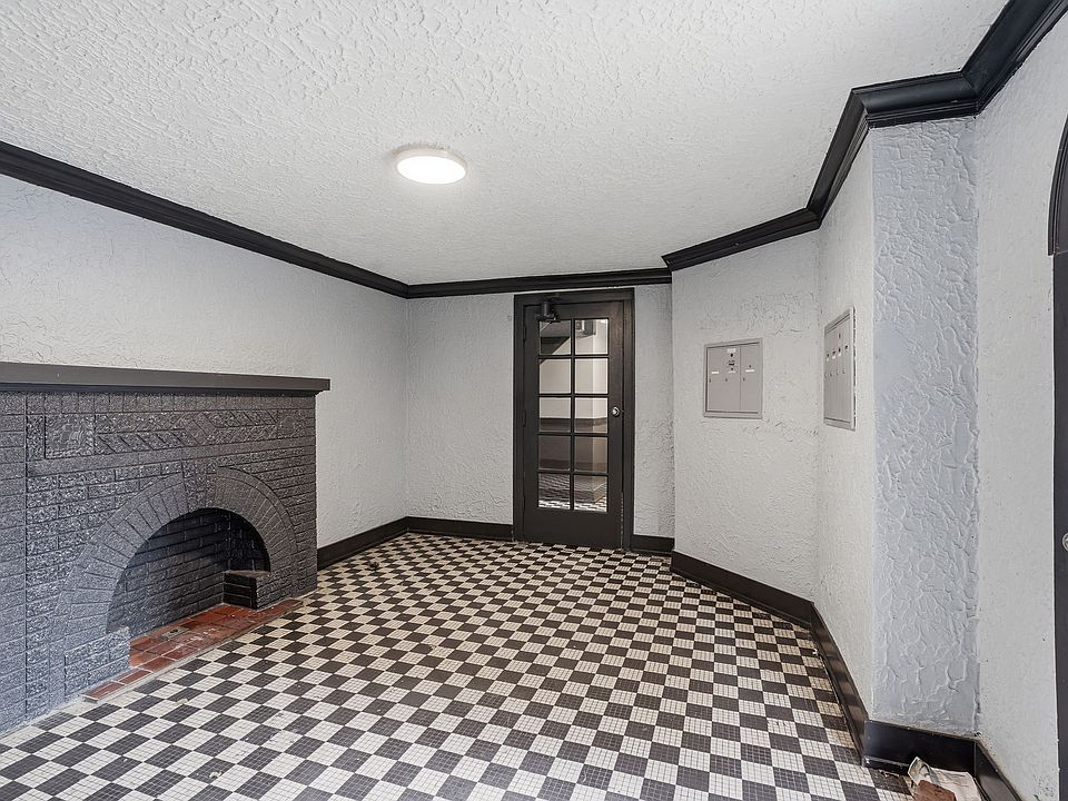 1st image of 7612 S Saginaw Ave #1A