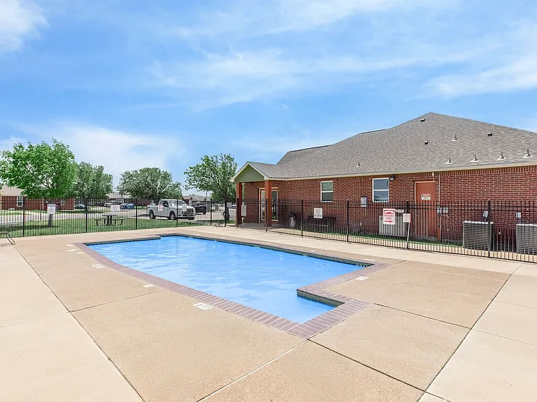 Amarillo Greentree Village — Photo 13
