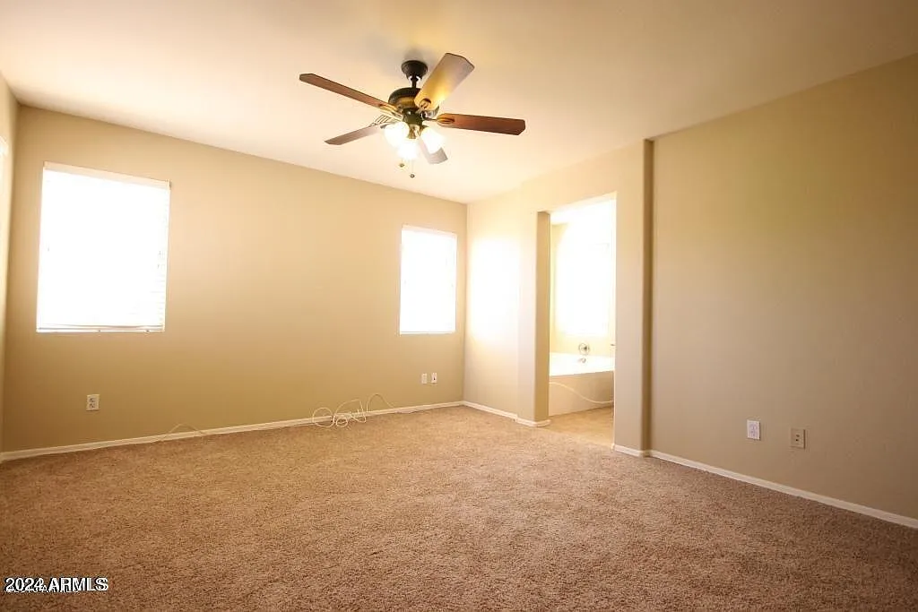 4 bed, 2.5 bath, 2139 sqft, $2,395 — Photo 2