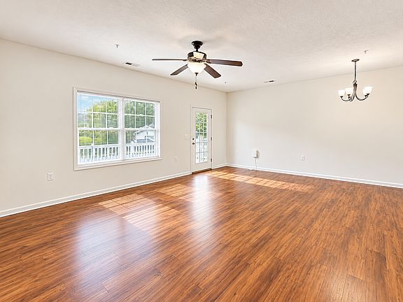 2nd image of 1427 Taylor Grove Ln #2