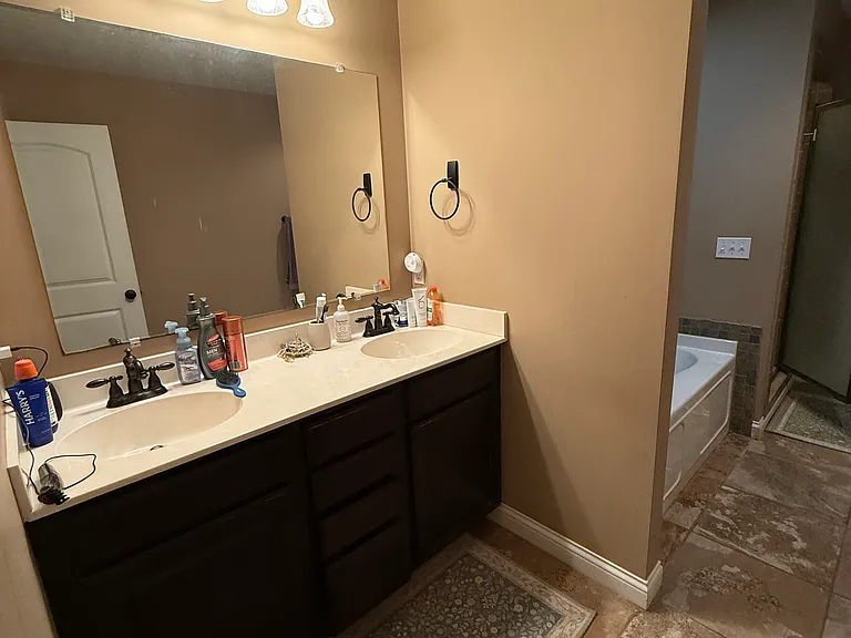 1719 Doran Rd S — Photo 14