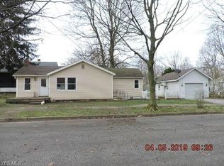 1182 Grandview Ave, Akron, OH 44305