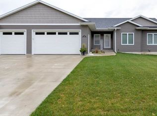 1731 Timberline Dr, Evansdale, IA 50707