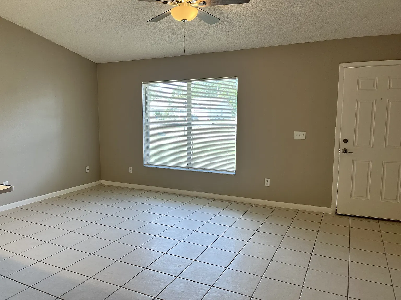 7042 Blue Earth Court — Photo 3