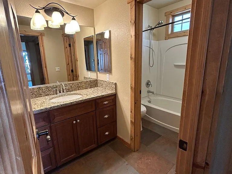 11357 Brockway Rd — Photo 15