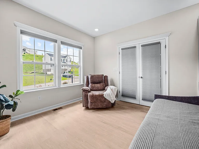 269 Lily Ridge Dr — Photo 16