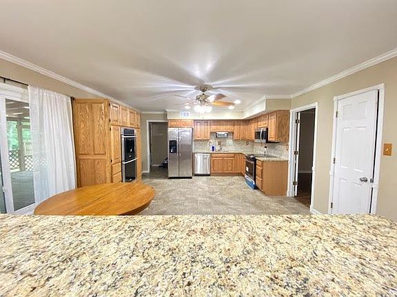 4th image of 718 Tissington Dr
