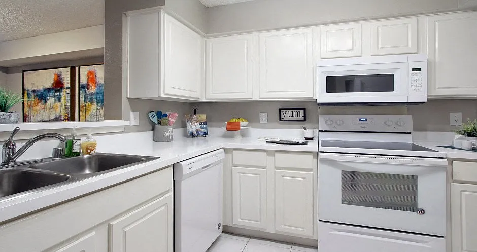 Preston Village Apartments — Photo 3