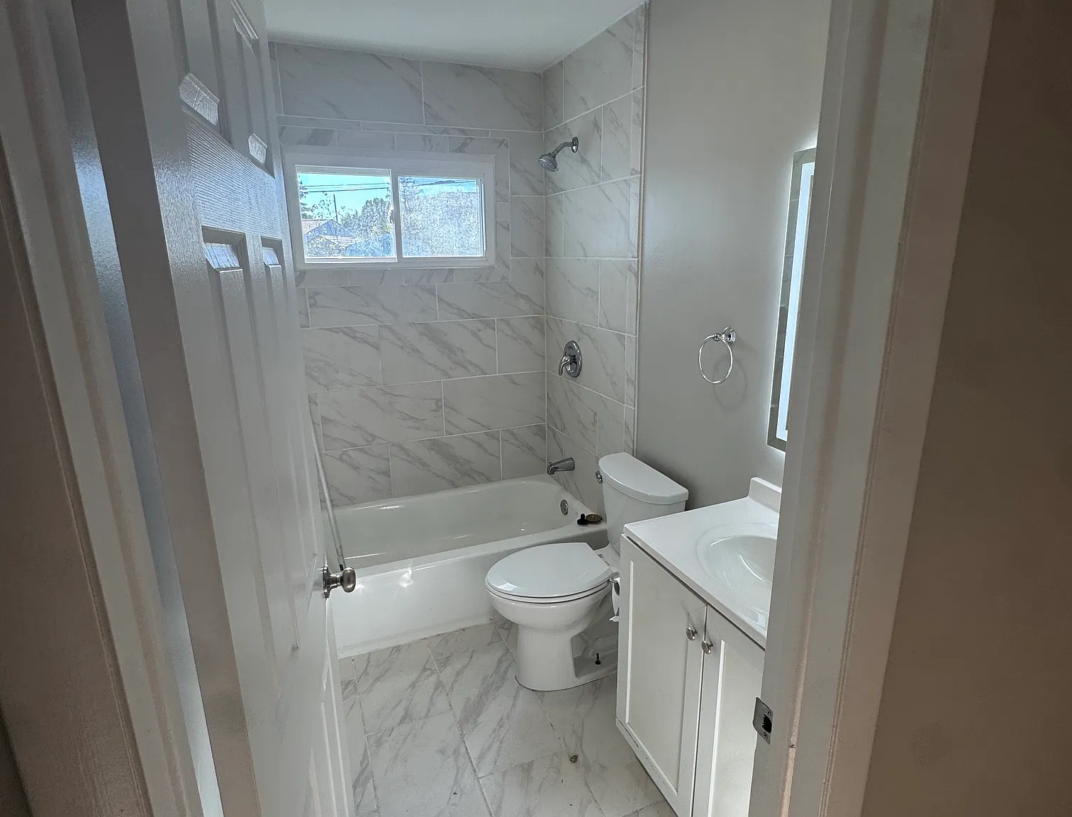 3 bed, 1400 sqft, $1,500 — Photo 4