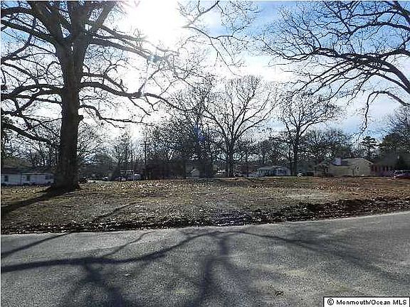 5th image of 431 Barnegat Ave