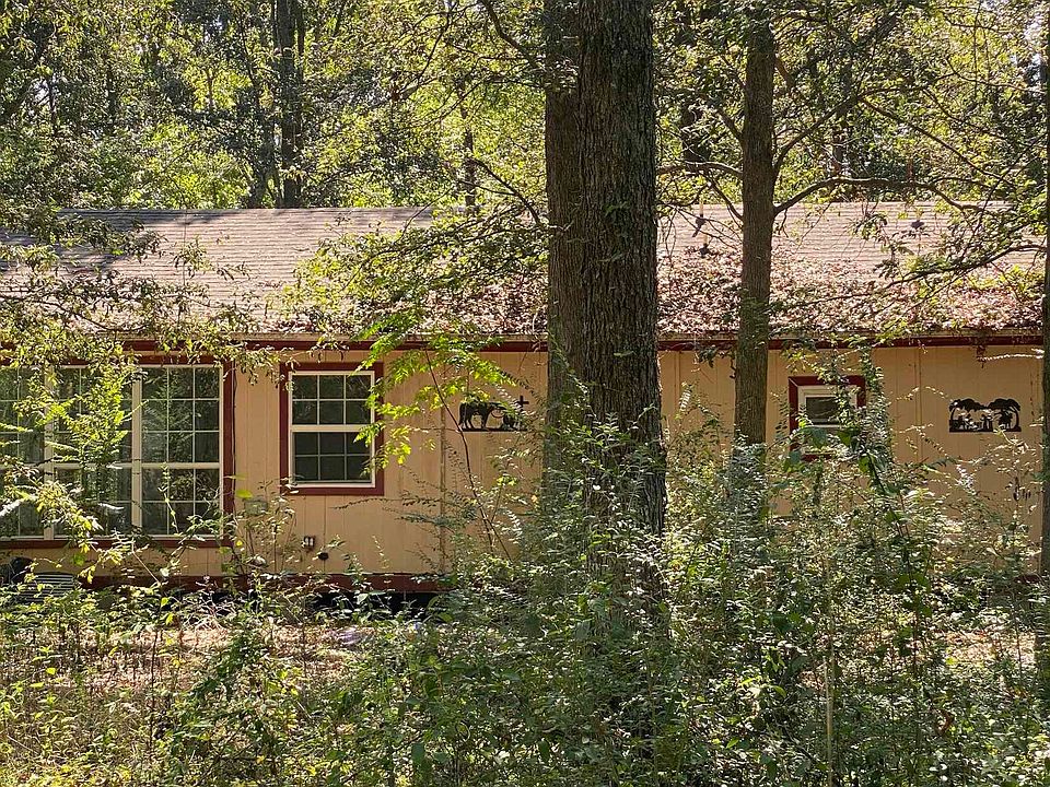 1st image of 145D Clark Rd
