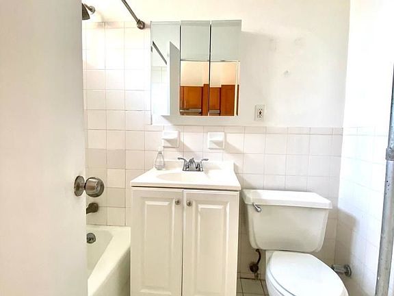 2nd image of 1462 2nd Ave #2N