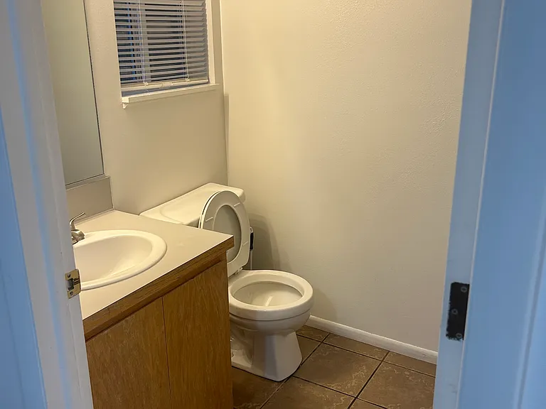 554 N 200 W — Photo 5