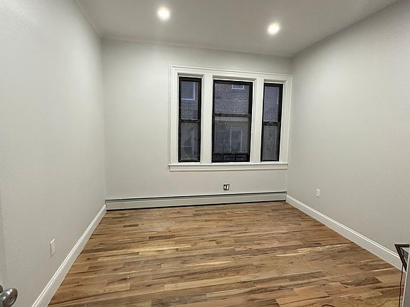 5th image of 843 E 232nd St #1B