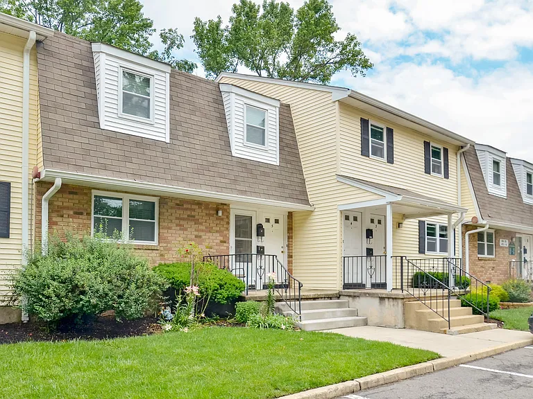 Princeton Court CLO — Photo 22