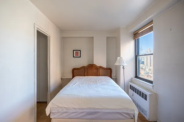 Sold by Compass | media 9