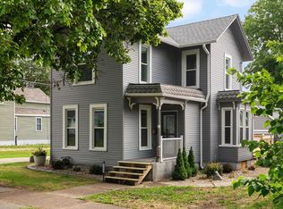 122 S 1st St, Evansville, WI 53536