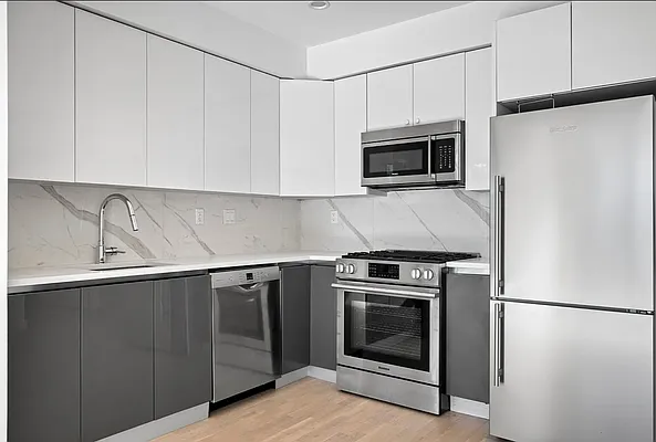 Rented by Living New York | media 35