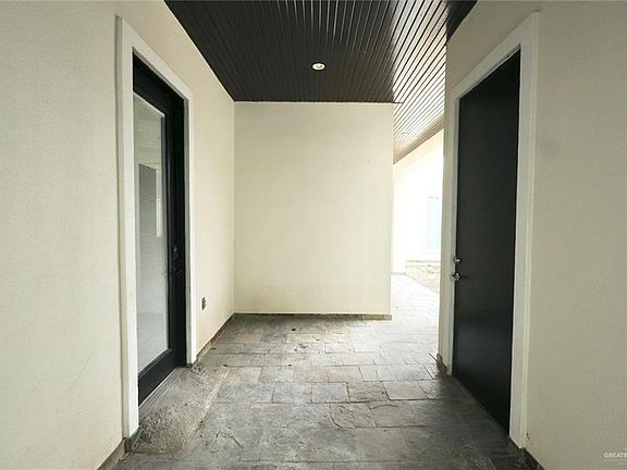 4th image of 2435 E 7th Ave