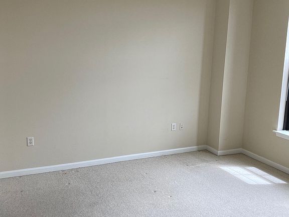 5th image of 444 W Broad St Unit 715