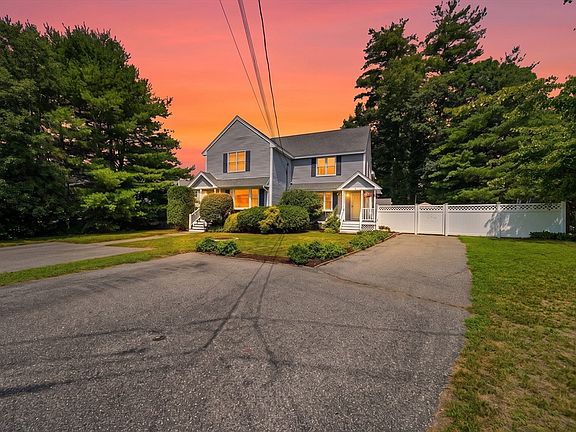 3rd image of 302 Dana Ct
