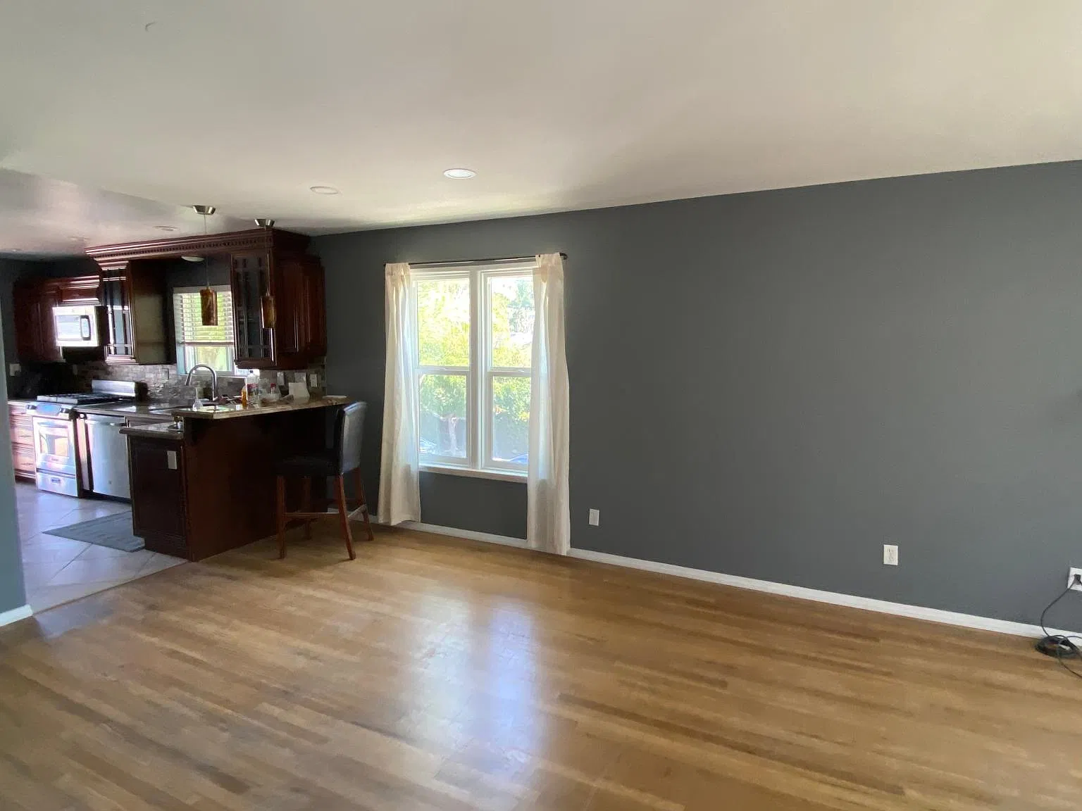 3604 Poe St — Photo 4