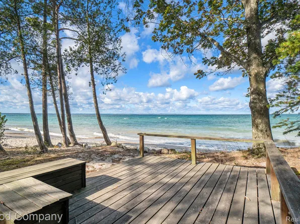 3017 Forest Beach Trl, Kewadin, MI 49648