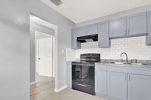 Louisiana Apartments Photo 1