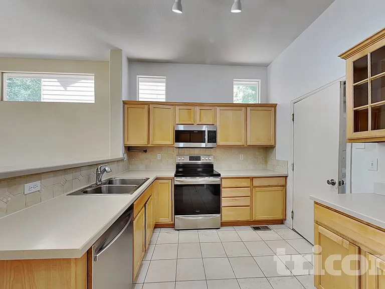 5971 S Zeno Ct — Photo 4