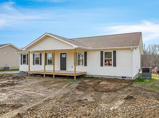 240 Center Grove Cir, Gainesboro, TN 38562