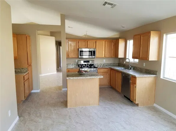 5836 Round Castle St, Las Vegas, NV 89130
