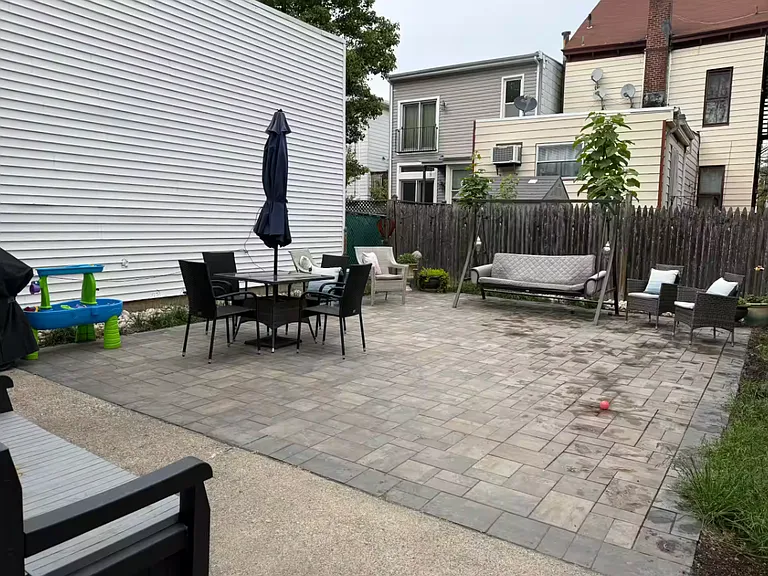 224 Dodd St #1 — Photo 16