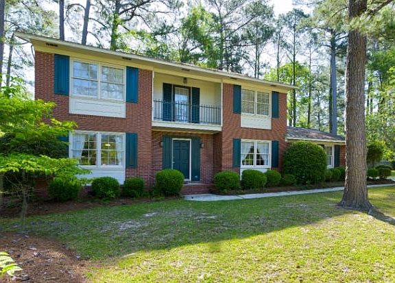 3rd image of 2405 Meadowbrook Dr