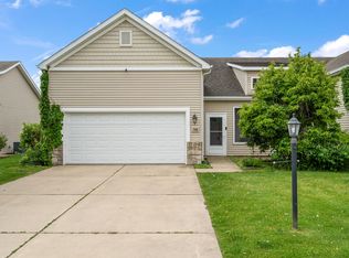 709 Blackstone Ct, Kouts, IN 46347