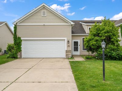 709 Blackstone Ct, Kouts, IN, 46347