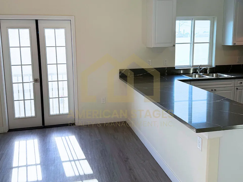 101 N Broadway #205