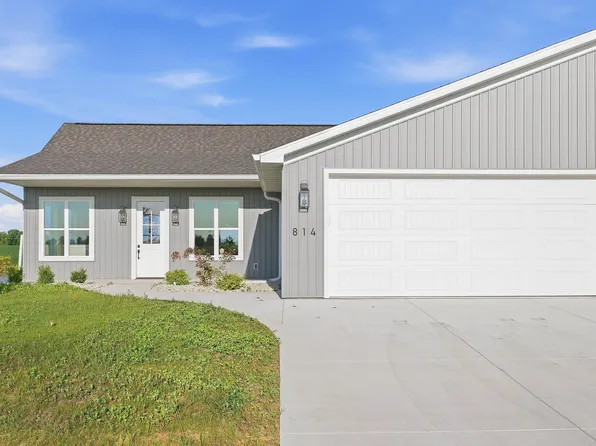 814 Lakeview Ln, Ripon, WI 54971