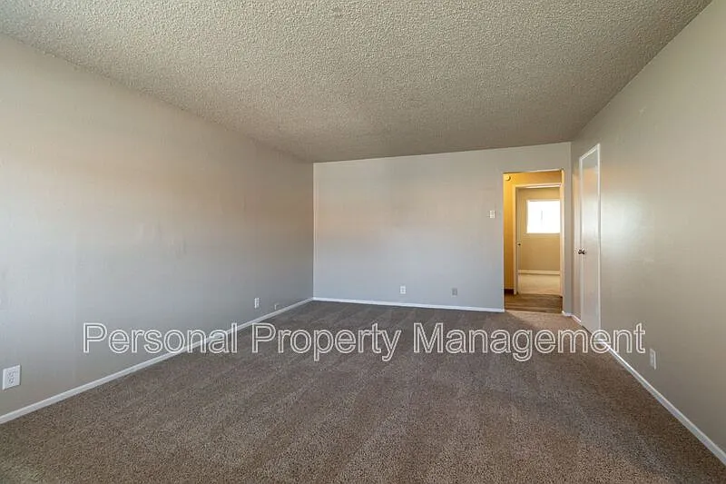 2 bed, 1.0 bath, 700 sqft, $1,395 — Photo 4