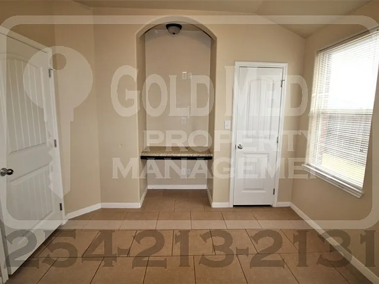 4505 Cambridge Dr — Photo 19