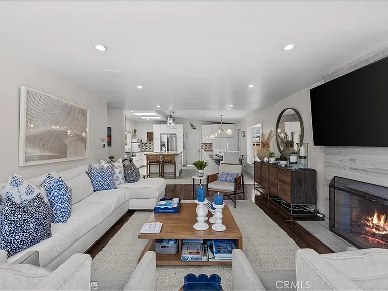 1818 Beryl Ln — Photo 11