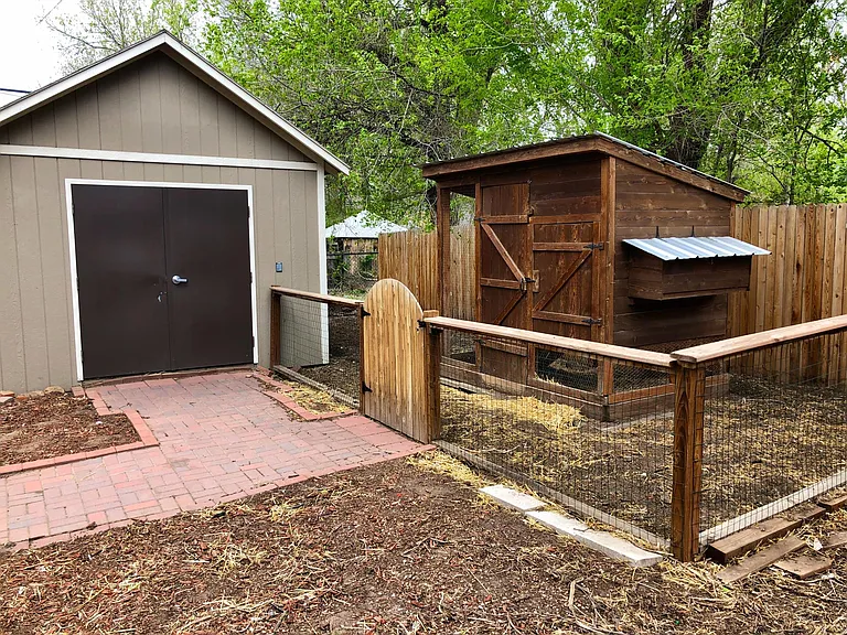 1025 E Boulder St — Photo 17
