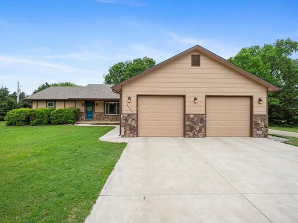 1439 N Crow Rd, Peck, KS 67120