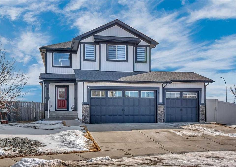 1st image of 260 W Ranch Close