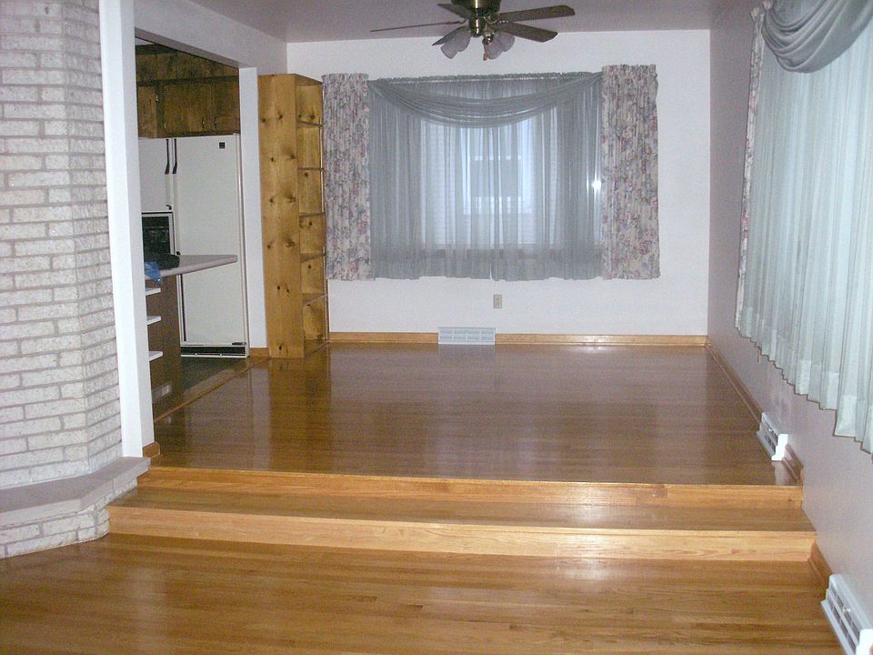 1st image of 301 E 79th Ave