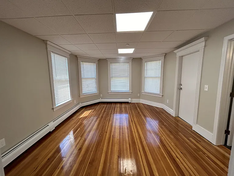 36 Roxbury St #1 — Photo 11
